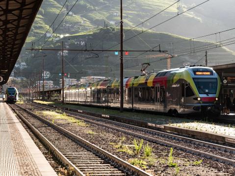 Salite a bordo e scoprite l'Alto Adige in totale libertà. Salite a bordo e scoprite l'Alto Adige in totale libertà.